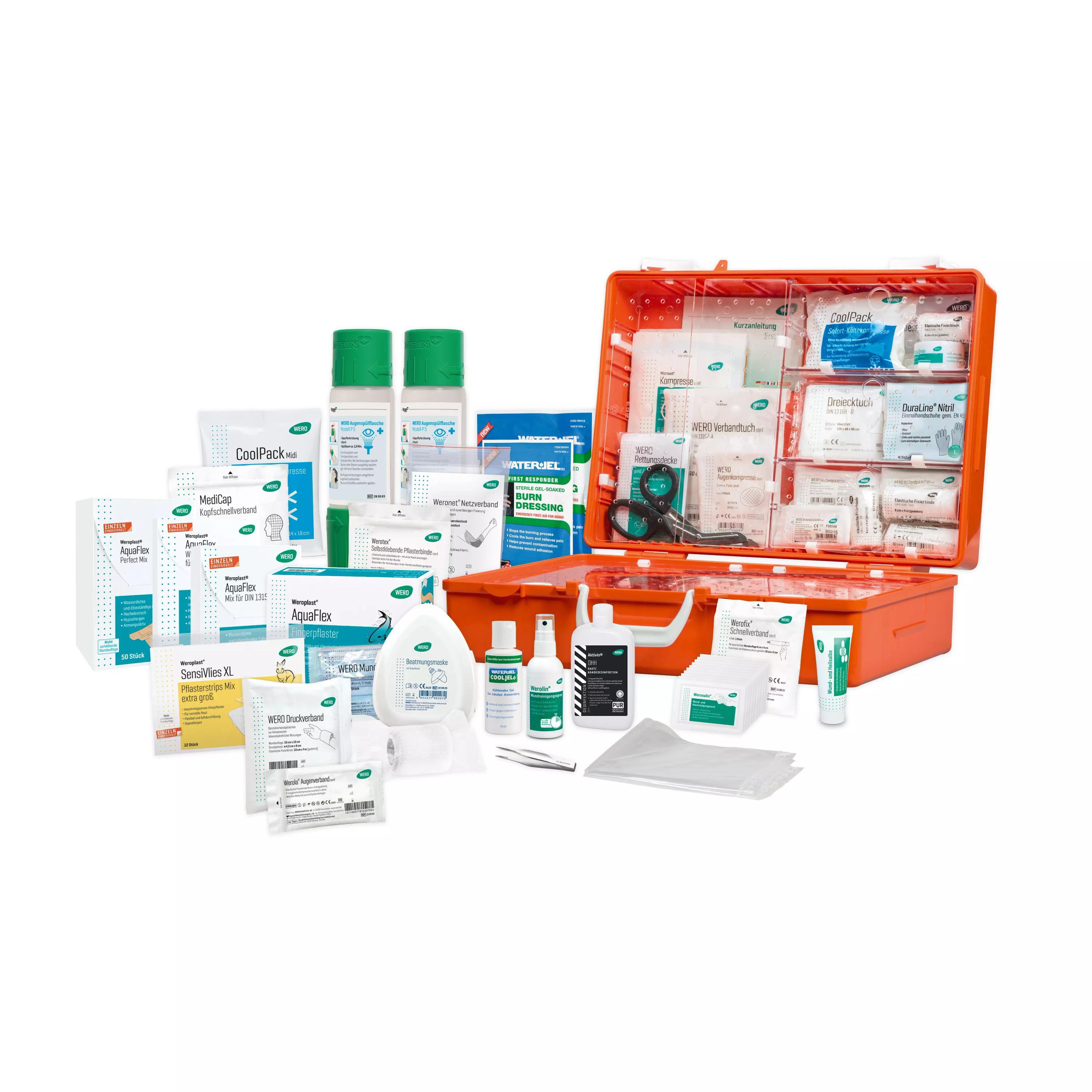 Ein geöffneter Werotop® 450 Erste Hilfe Koffer Chemie DIN 13157 mit geordneter Füllung nach DIN 13157, Wundreinigungsspray und CoolPack Kompresse.