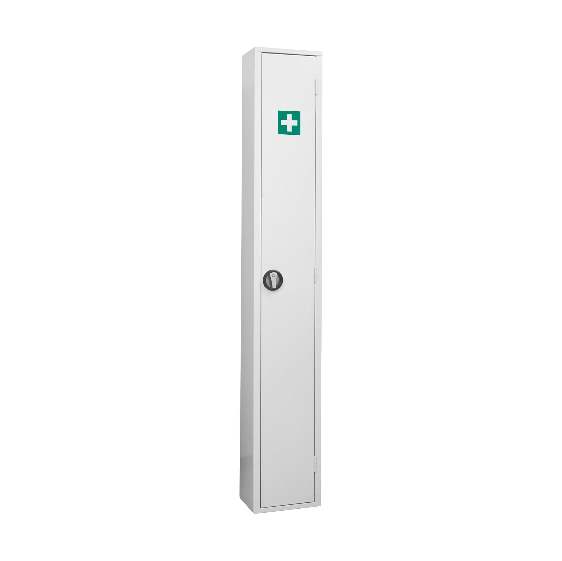 Weißer WERO Sanitätswandschrank Slim V 1450 mit silbernem Griff und grünem Kreuz, geschlossen, aus Metall für Erste-Hilfe-Ausstattung.