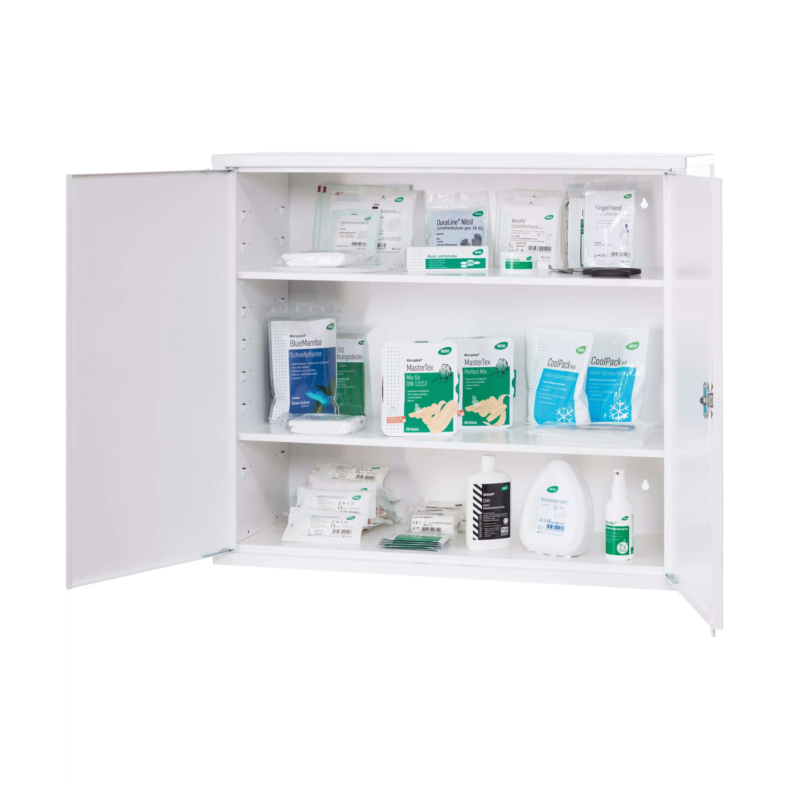 Offener WERO Verbandschrank DuoDoor XL 500 mit zwei verstellbaren, extra tiefen Zwischenböden, leer geliefert, gefüllt mit Verbandsmaterial.