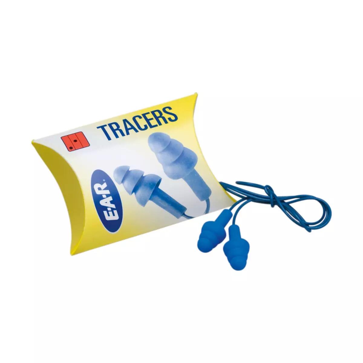 Ein Paar blaue 3M™ E-A-R™ Tracers™ Gehörschutzstöpsel mit blauem Band ist in einer gelben Verpackung mit geschwungenem Deckel zu sehen.