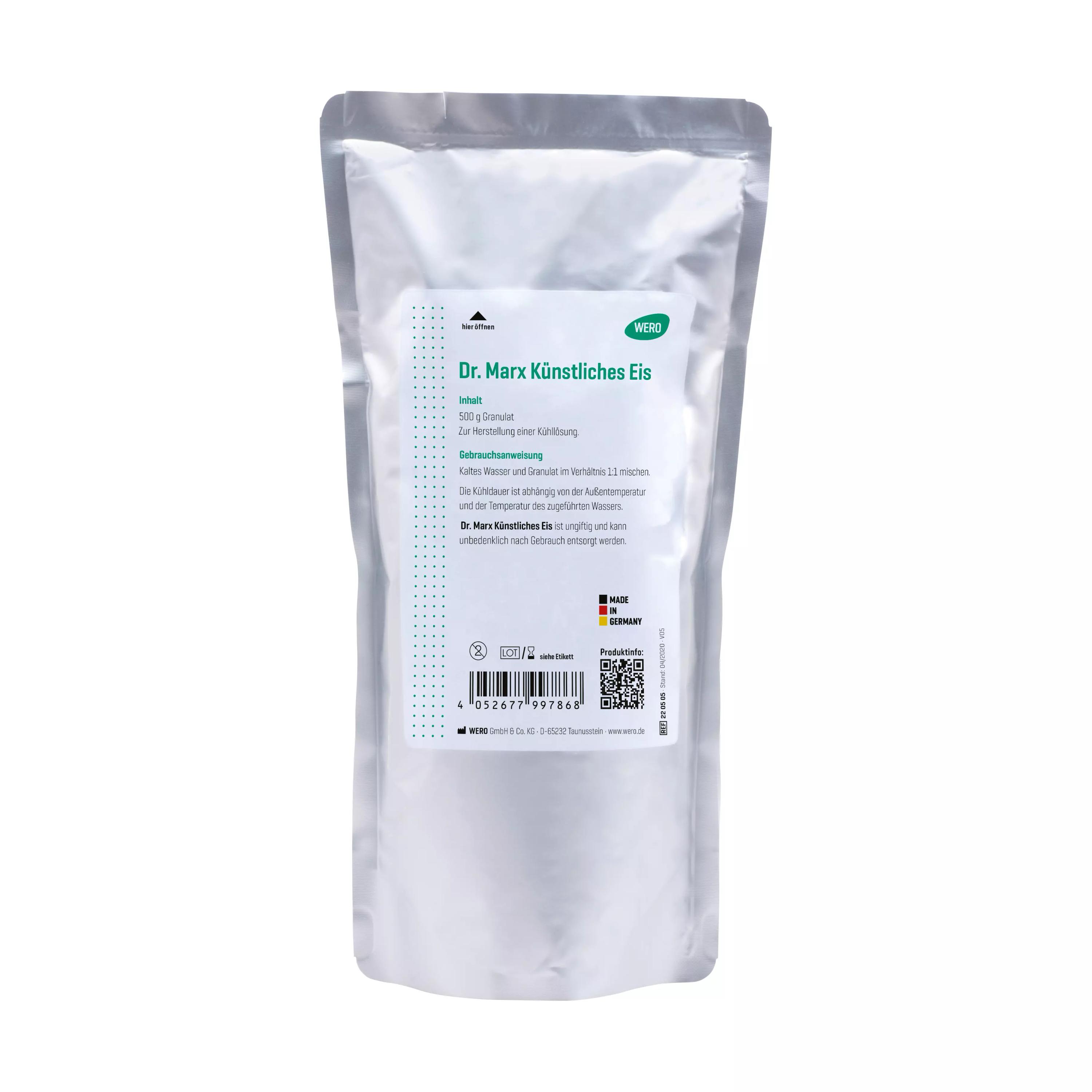 Künstliches Eis, 500 g in silberner Folienbeutelverpackung mit weiß-grüner Produktetikettierung, enthält Granulat zur Herstellung einer Kühllösung.