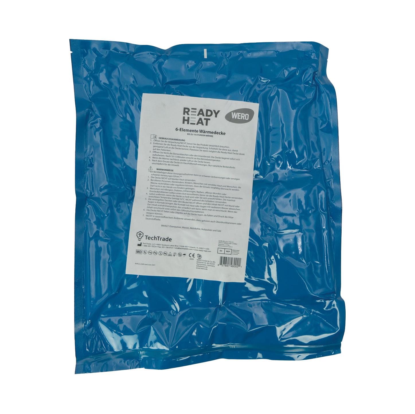Ein blauer, luftdicht versiegelter Beutel mit weißem Etikett enthält eine Ready-Heat™ - 6-Element-Decke zum Schutz vor Unterkühlung.