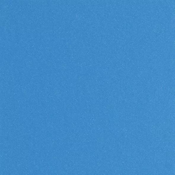 Gleichmäßig blaues Micaplast® -Spulenpflaster mit wasserabweisender Oberfläche, latexfreiem Polyacrylatkleber und gut sichtbarer Farbgebung.