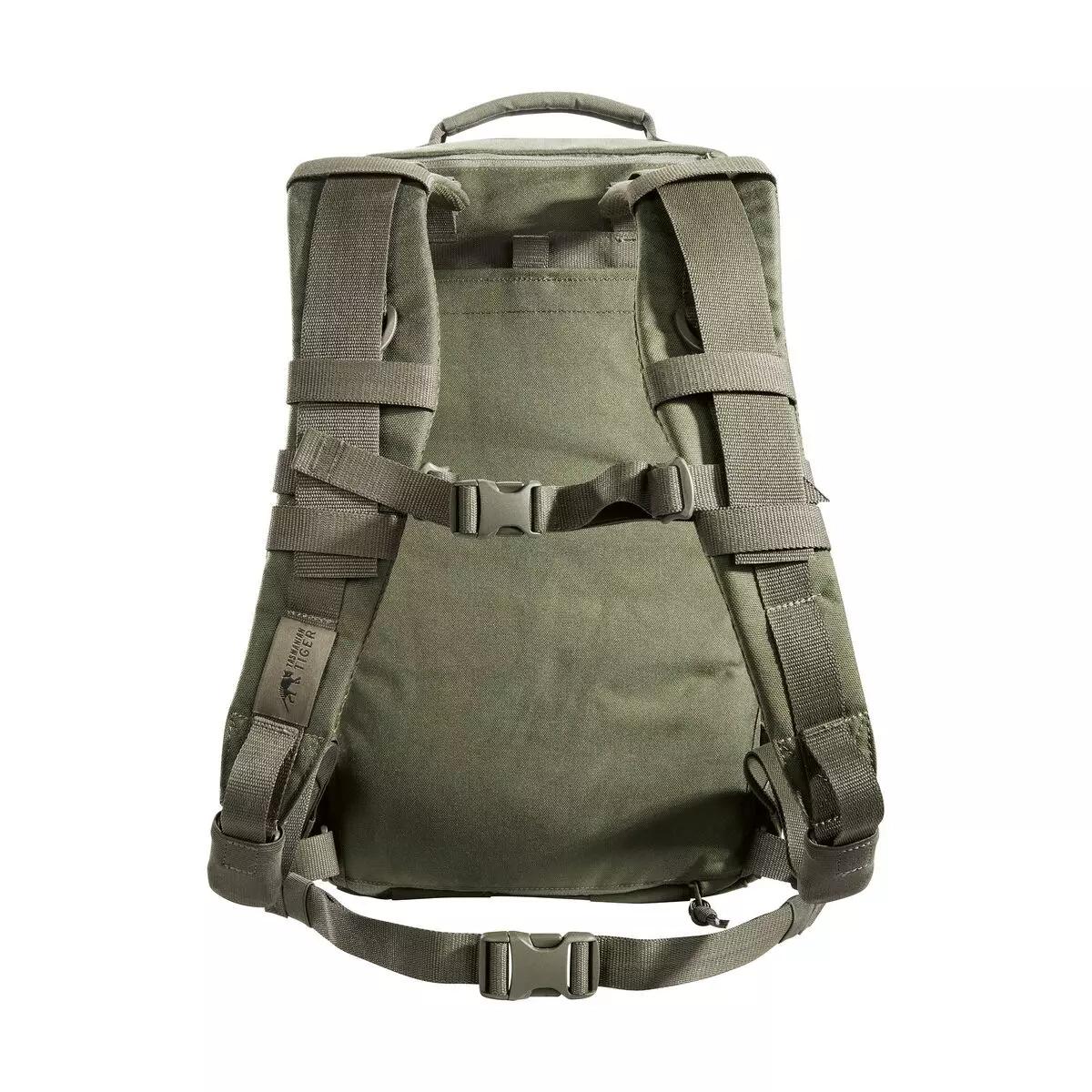 Robuster olivgrüner TT Medic Assault Pack L MK II Rucksack mit abnehmbaren Schulterträgern, Laser Cut MOLLE-System und intelligenter Innenaufteilung.