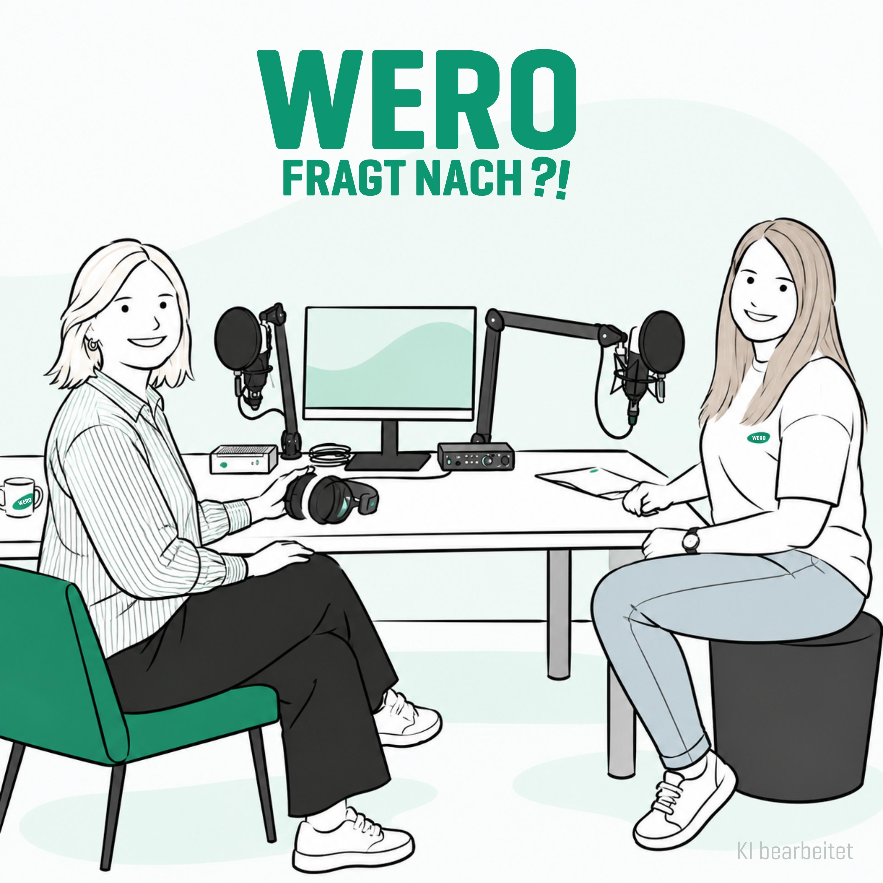 Zwei Comicfiguren sitzen am Tisch mit Monitor und Mikrofon, darüber der Schriftzug "WERO FRAGT NACH?".