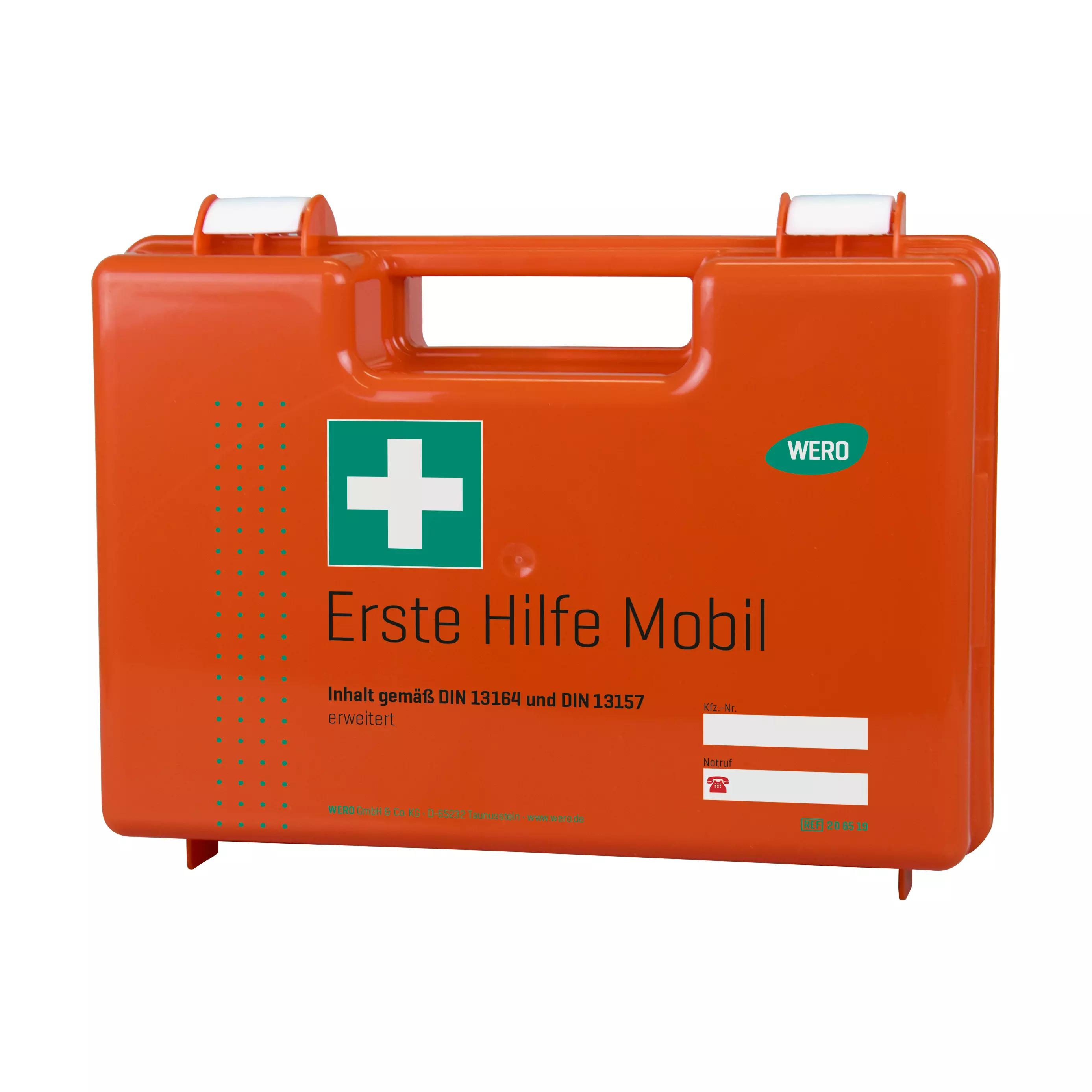 Rechteckiger, oranger Kunststoffkoffer WERO Erste Hilfe Mobil mit grünem Kreuz, Tragegriff, seitlichen Haltegriffen und der Aufschrift „Erste Hilfe Mobil“.