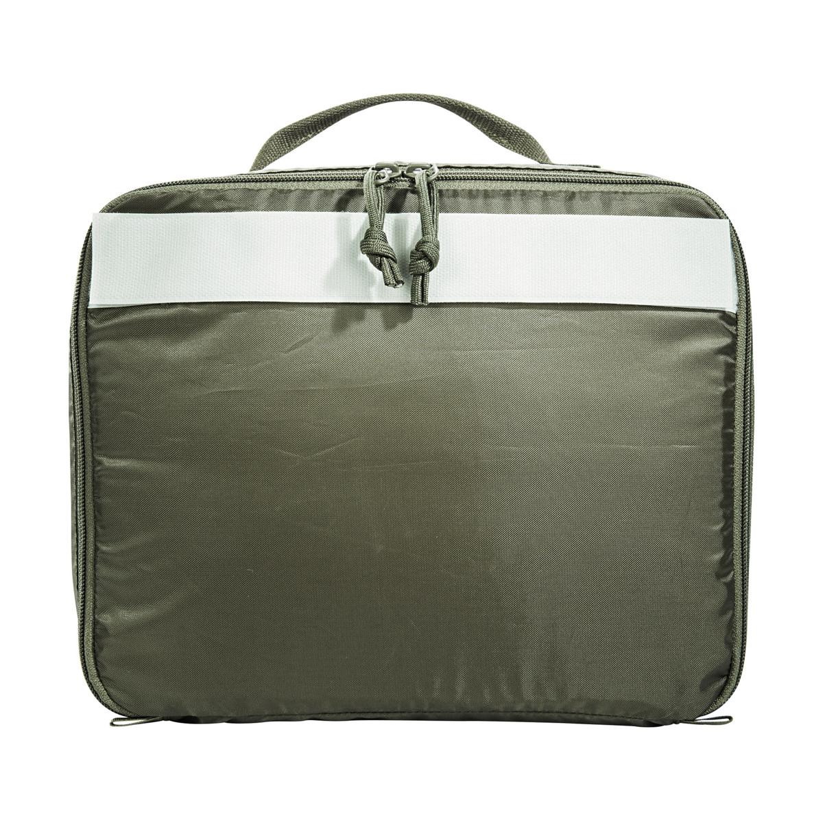 Eine rechteckige, dunkelgrüne TT Modular Medic Insert 30 VL Tasche mit weißem Streifen, Zipperverschluss, schwarzen Knoten und oberem Tragegriff.