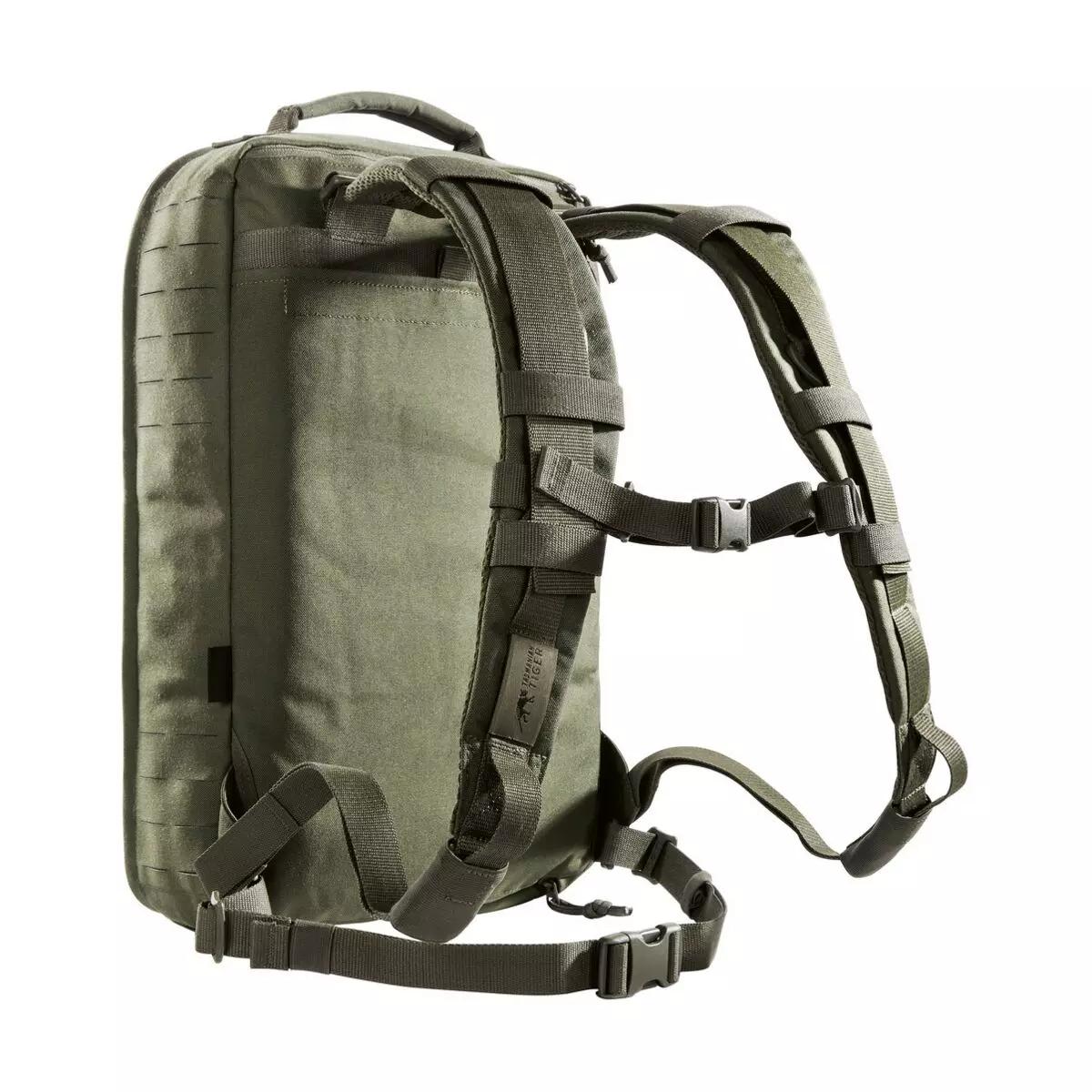 TT Medic Assault Pack L MK II - L, Oliv mit robusten Tragegurten, Laser Cut MOLLE-System und mehreren Reißverschlussfächern stehend abgebildet.