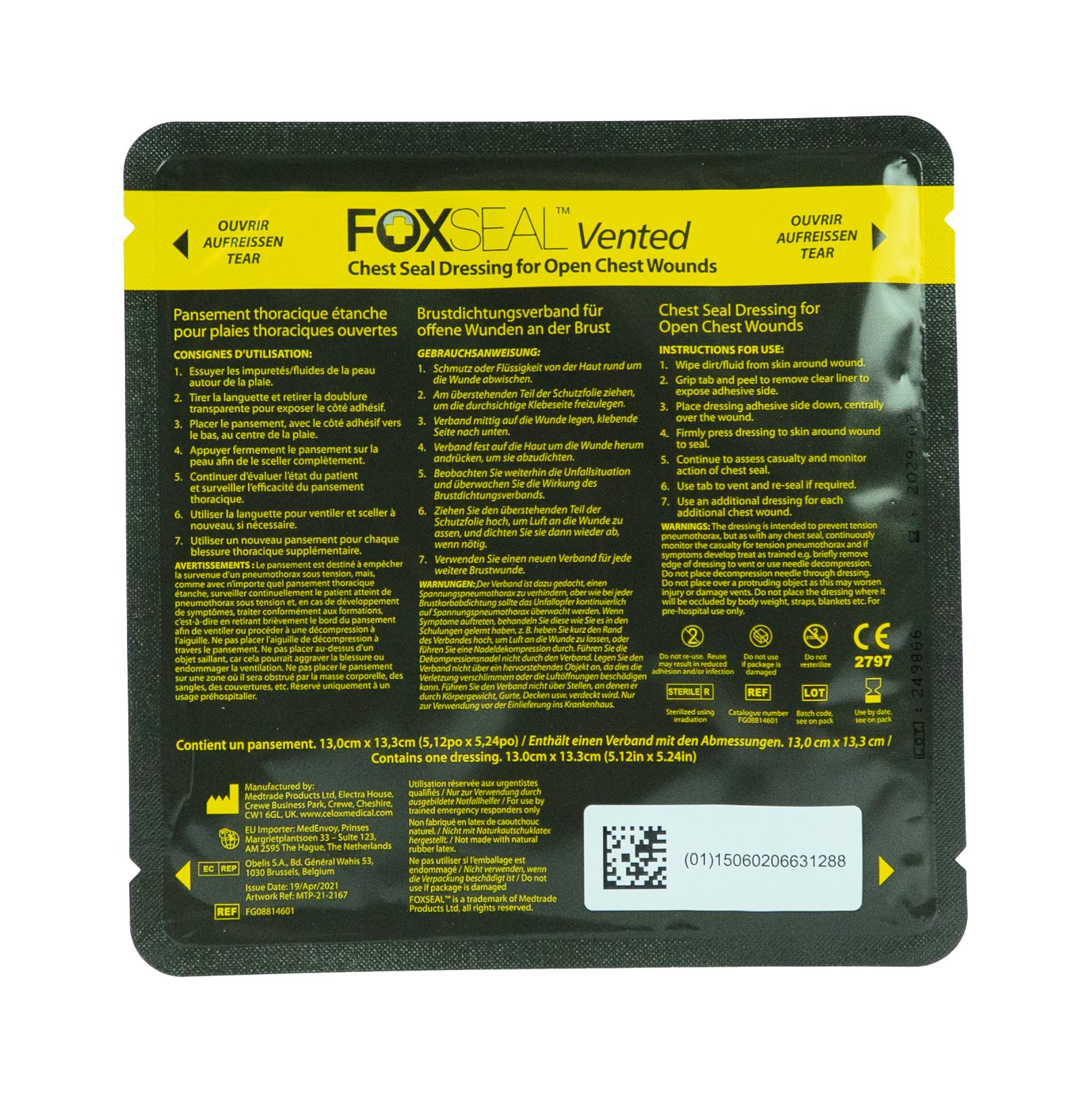 Die Verpackung des Foxseal™ Vented Chest Seal – Entlüftendes Thoraxpflaster mit 512 Ventilen zeigt die Anwendungshinweise und kennzeichnet die versiegelte, hygienische Einzelverpackung.