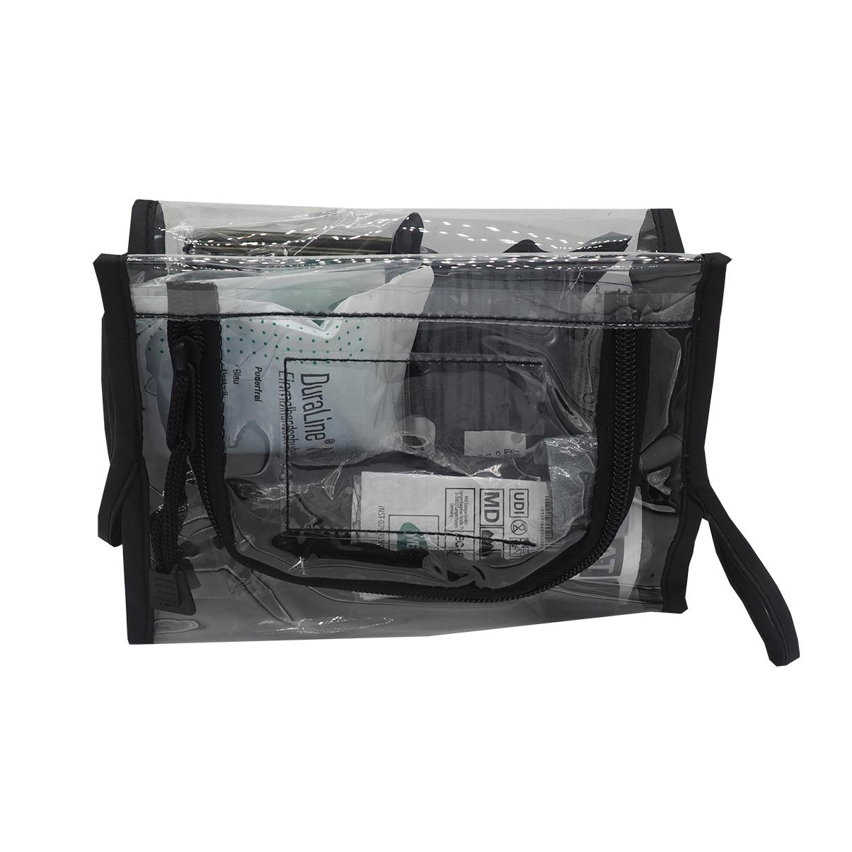 Transparente Gleitverschlusstasche der C-ABC Adventure Füllung mit diversen Notfallprodukten wie Beatmungshilfe, Pflaster, Kompresse und Marker.