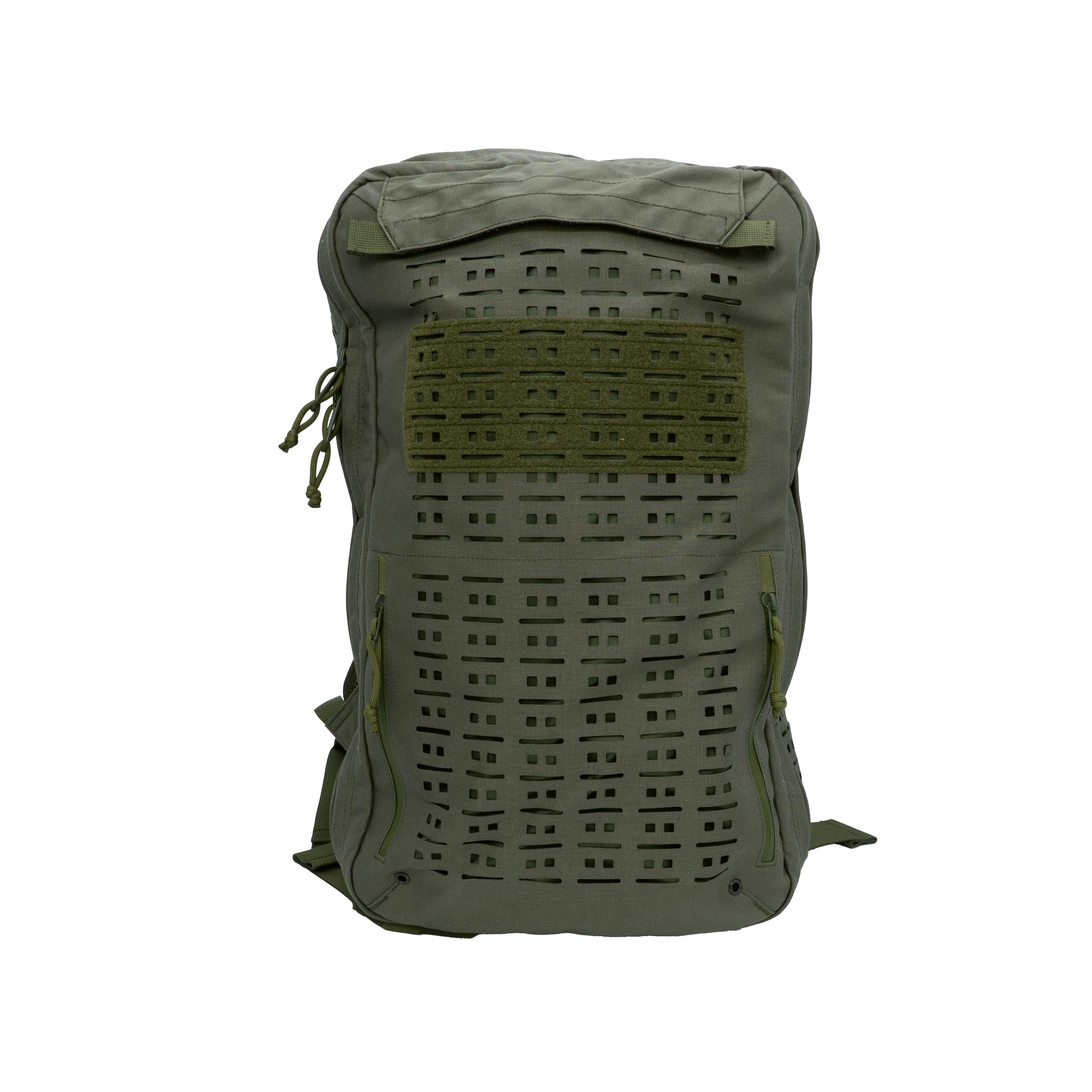 Stabiler PARAMEDYK® Notfallrucksack in Oliv aus CORDURA, mit Hauptfach, Klettpad, modularen Aussparungen und seitlichen Reißverschlusstaschen.