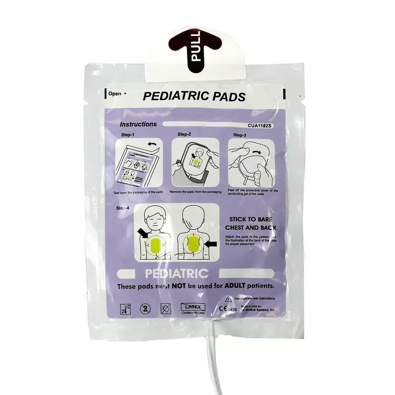 Eine violette, rechteckige Verpackung der Defibrillationselektroden ME PAD für Kinder mit Aufreiß-Lasche und Anwendungshinweisen auf der Vorderseite.