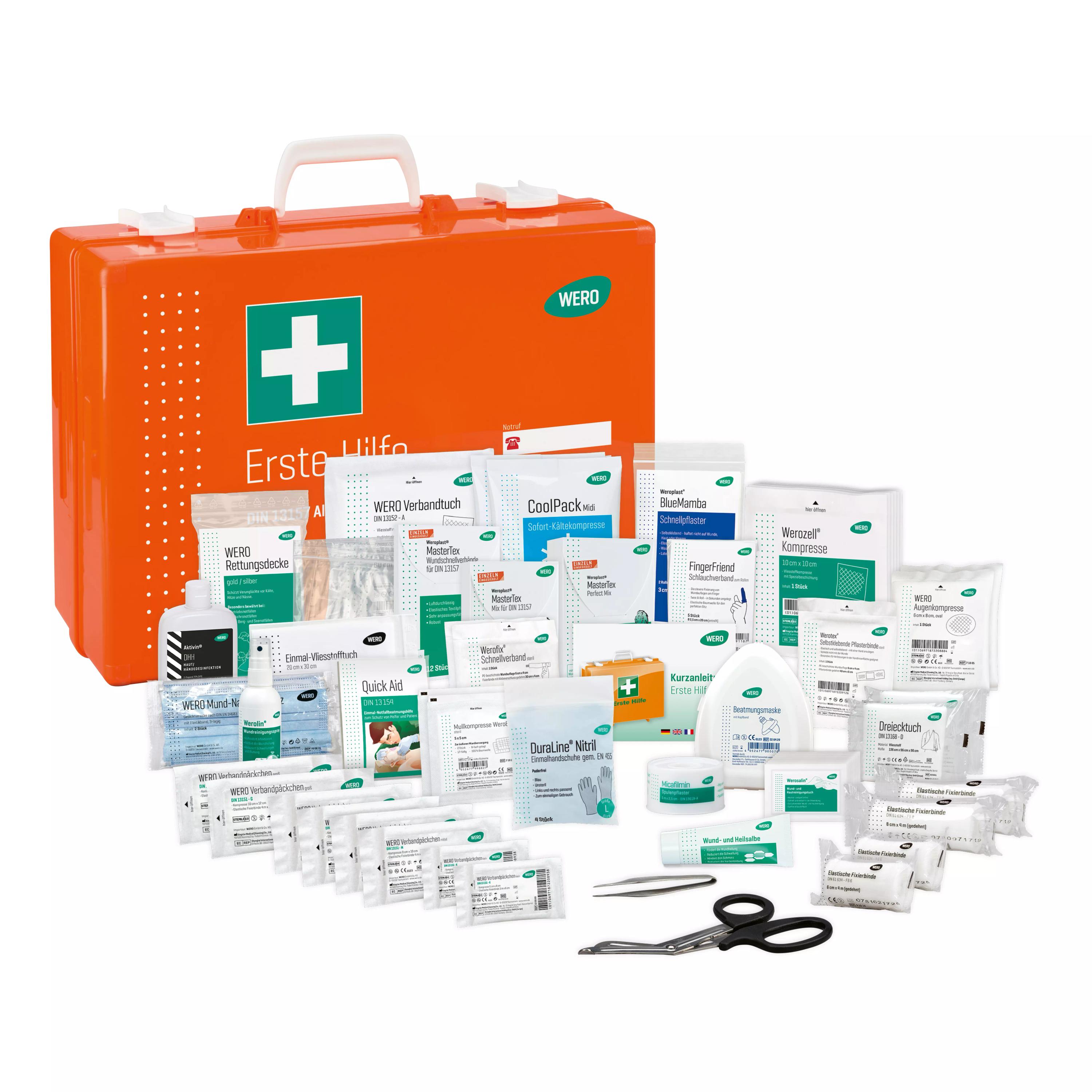 Ein orangefarbener Werotop® 450 Erste Hilfe Koffer mit weißem Griff, grünem Kreuz und "Erste Hilfe"-Aufdruck, gefüllt mit Verbänden, Pflasterstrips und Wundsalbe.