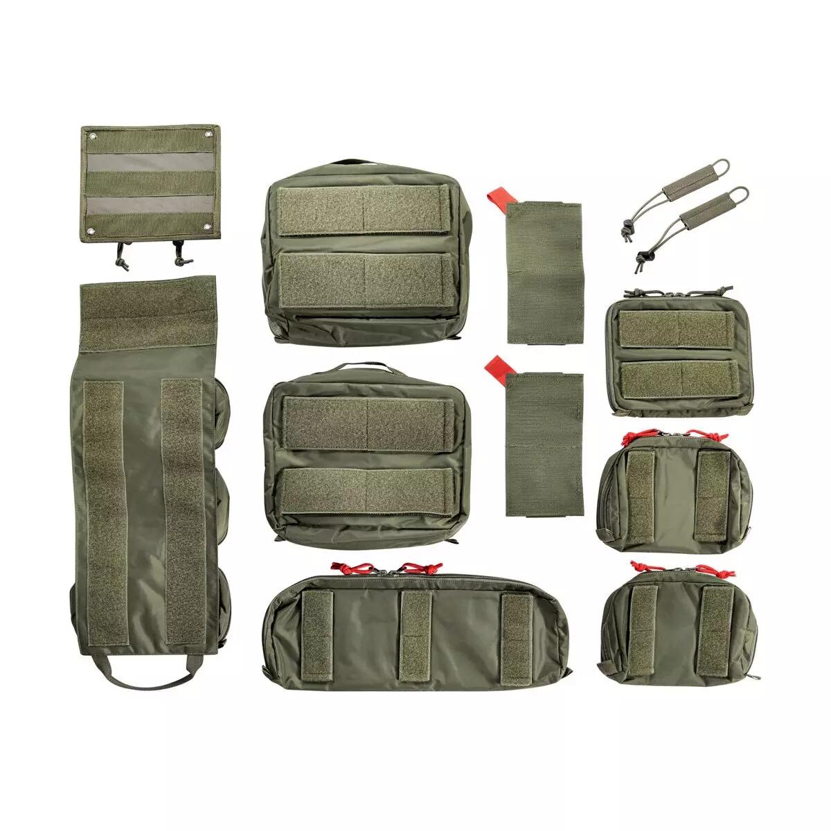 TT Modular Medic Insert 30 VL bestehend aus verschiedenen grünen Zubehörtaschen und elastischen Schlaufen, arrangiert mit grauen Klettverschlüssen.