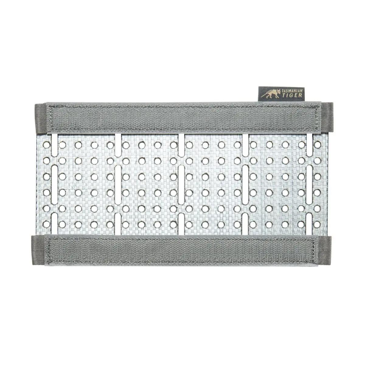 TT SRPP Panel - 13 cm mit grauer, gelochter Metallplatte, elastischen Bändern und seitlichem Label, ausgelegt für modulare Befestigungen.