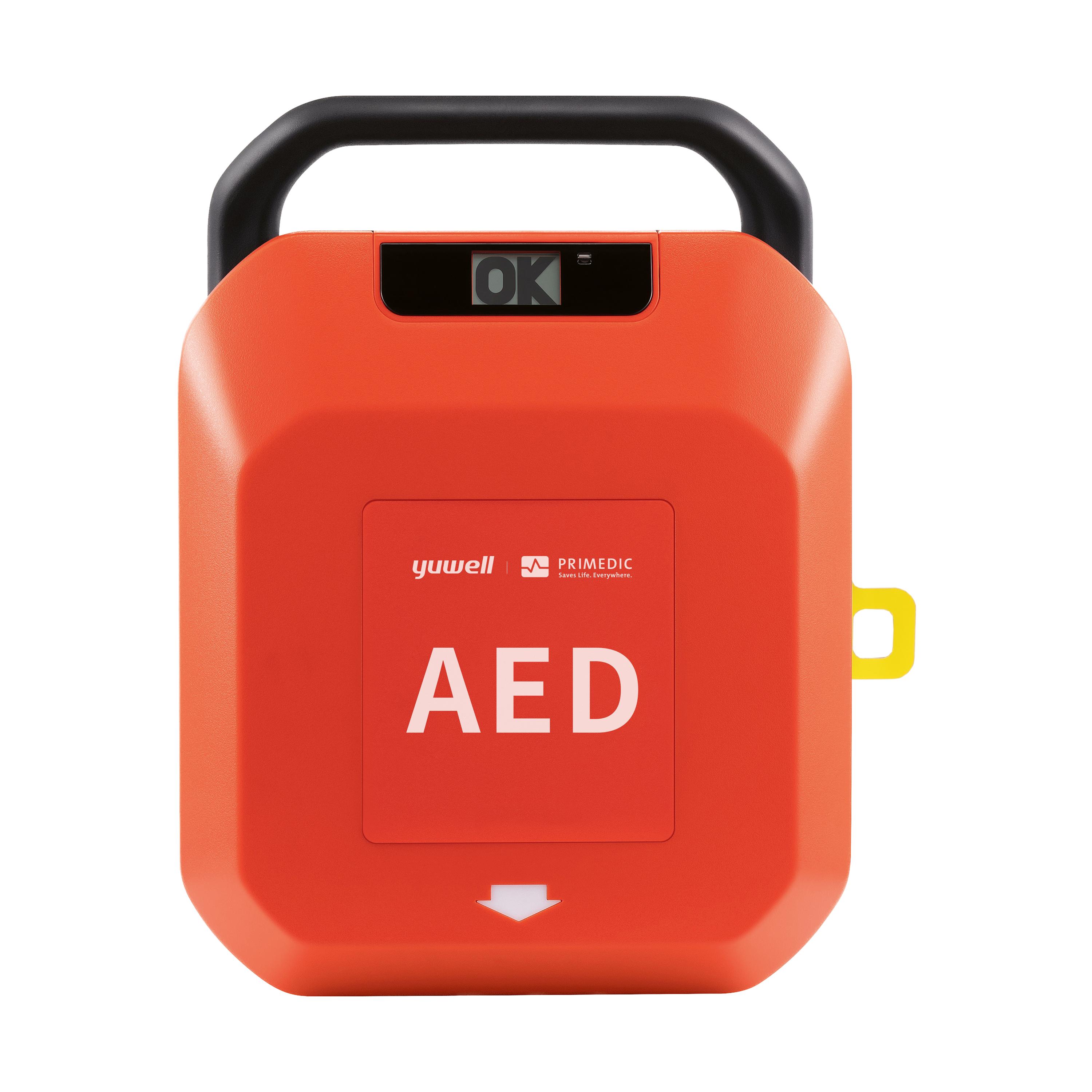 Ein Defibrillator-Set HeartSave Y/YA in Rot mit schwarzem Griff, gelbem Verschluss und gut sichtbarer AED-Beschriftung auf der Front.