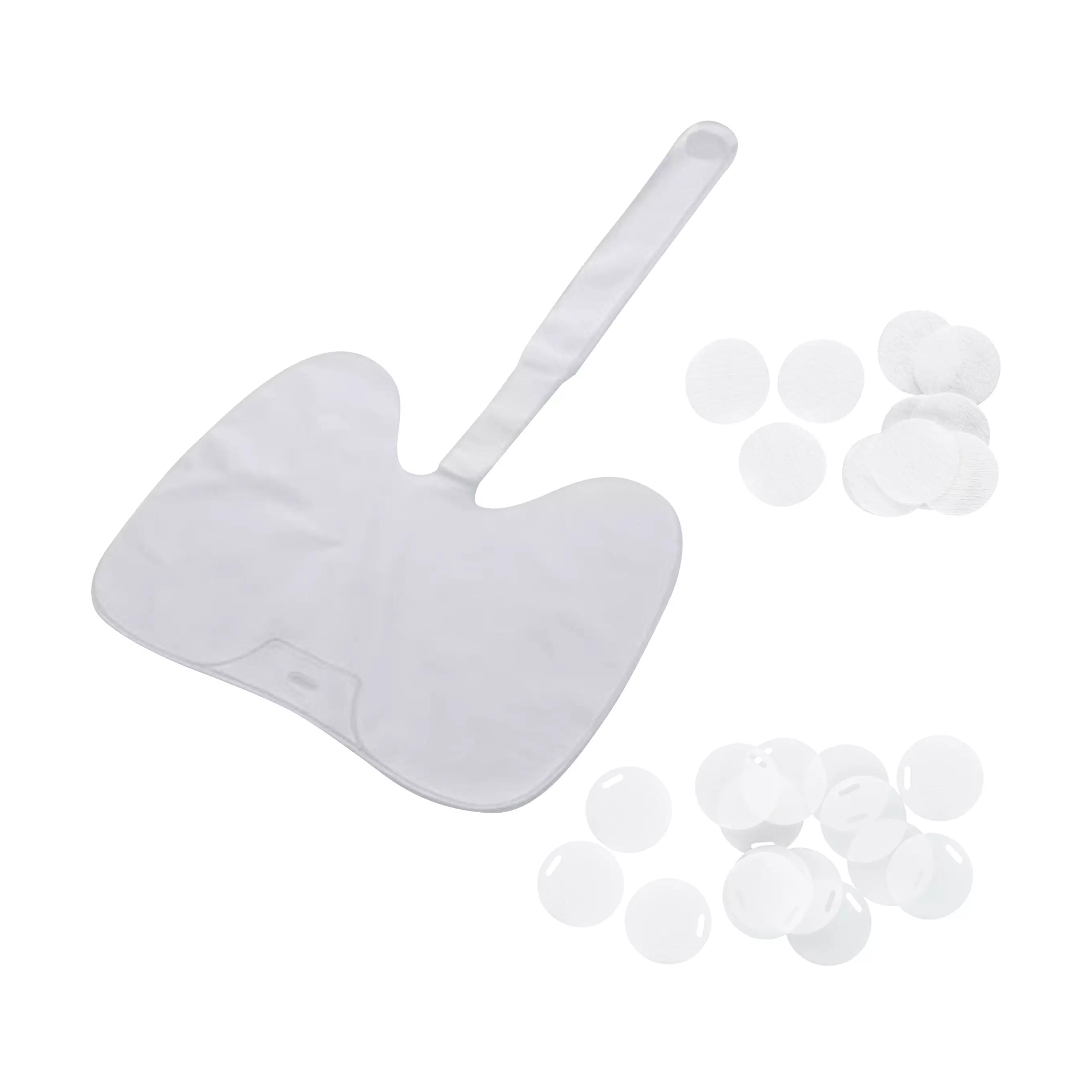 Austausch-Set für BRAYDEN Reanimationspuppe LED bestehend aus einer weißen Aufsteckhülle mit Daumenausschnitt und mehreren weißen Einwegventilen.