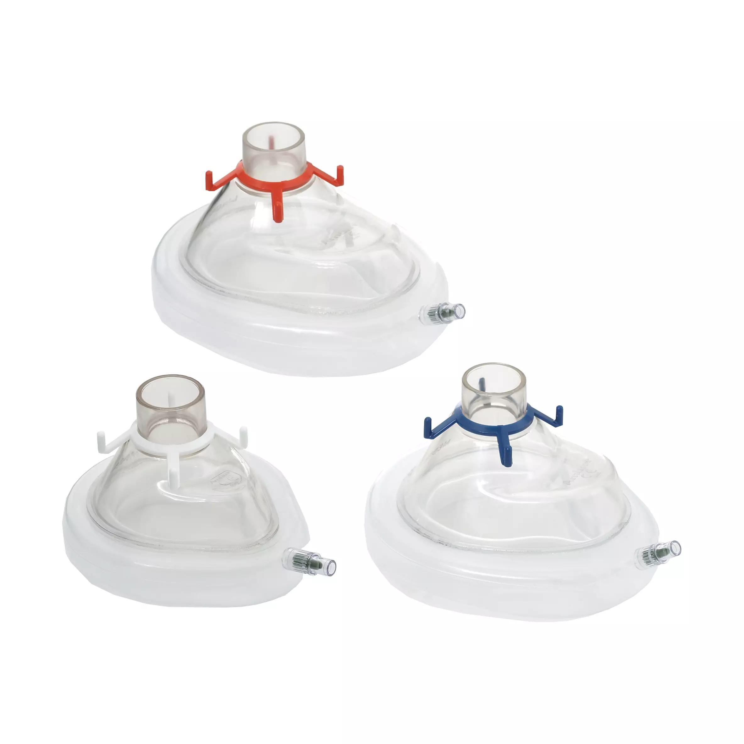Drei Einmal-Gesichtsmasken für Ambu® SPUR® II Einmal-Beatmungsbeutel - Mittel mit roten und blauen Anschlüssen sind abgebildet.