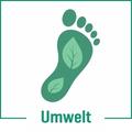 Dunkelgrüner Fußabdruck mit Blatt und dem Wort Umwelt darunter