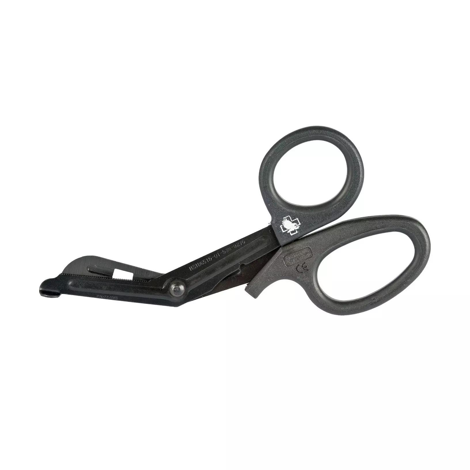 Schwarze NAR Trauma Shear - 18,5 cm mit gezahnter Edelstahlklinge und zwei runden Griffen, aufgeklappt und seitlich ausgerichtet.