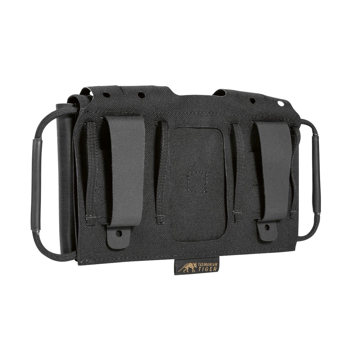 Schwarze TT IFAK Pouch Dual mit zwei Griffen, mehreren Außentaschen, Flap-Verschluss und aufgenähtem Label, gefertigt aus laminiertem CORDURA®.