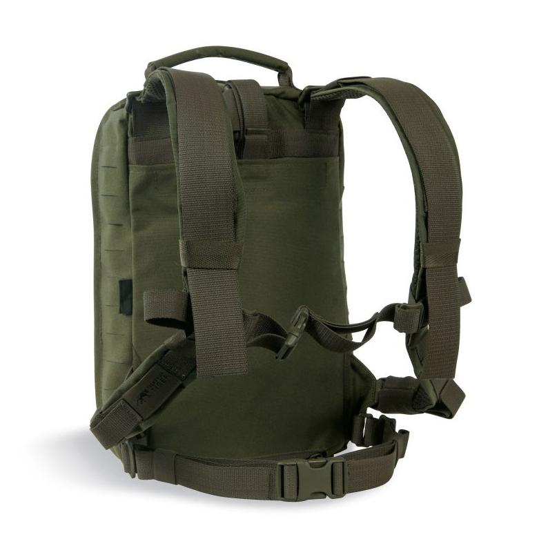 Dunkelgrüner TT Medic Assault Pack MKII Rucksack - S, Oliv mit zwei verstellbaren Schultergurten, Frontfach mit Klappe und verstärkten Kanten.