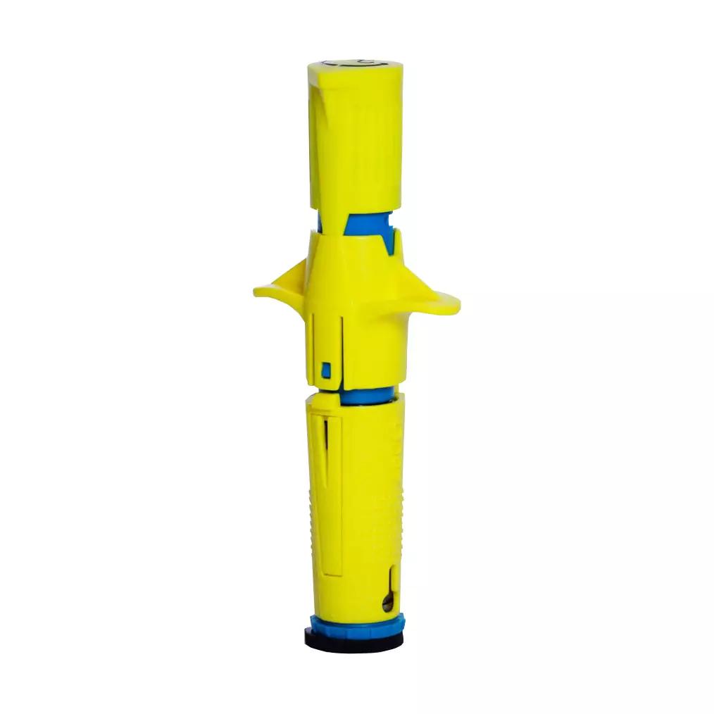 Gelb-blauer NIO™ Trainer - Erwachsene mit zwei seitlichen Griffen und schwarzem Sockel, entwickelt zur Simulation der intraossären Punktion.