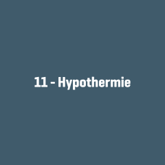 Weiße Aufschrift „11 – Hypothermie“ in moderner Schrift auf dunkelblauem Quadrat