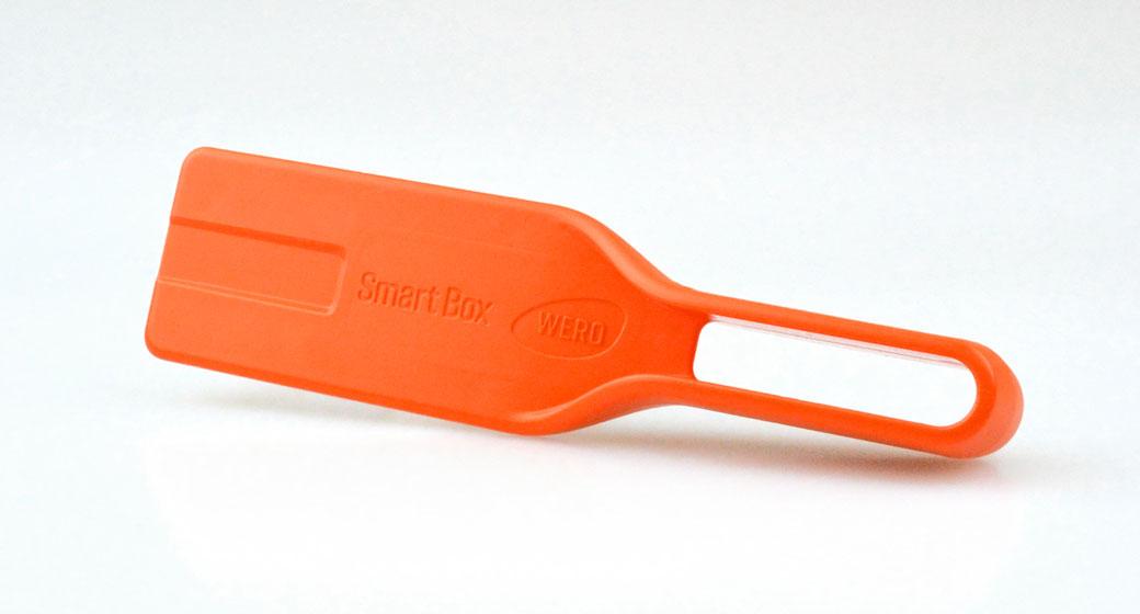Orange WERO Smart Box Kunststoffspatel mit rechteckigem, flachem Kopf und ergonomisch geformtem Griff