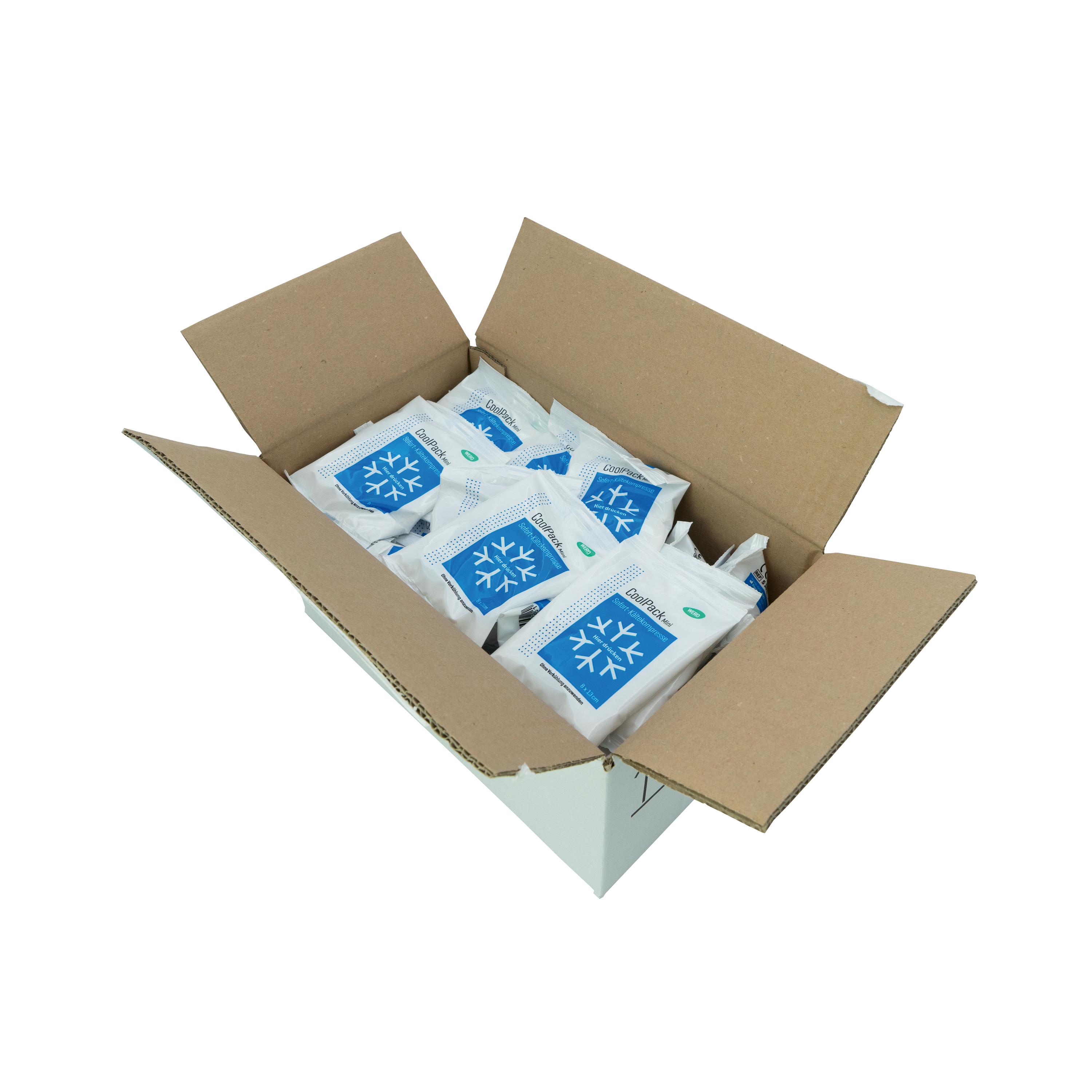 Offener Karton mit 48 einzeln verpackten WERO CoolPack Sofort-Kältekompresse - Mini, gebrauchsfertig ohne Vorkühlung, zur schnellen Schmerzlinderung.