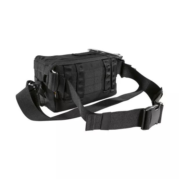 TT Small Medic Pack MKII aus strapazierfähigem Material mit Tragegriff, abnehmbarem Schultergurt und seitlich angebrachtem Karabiner.