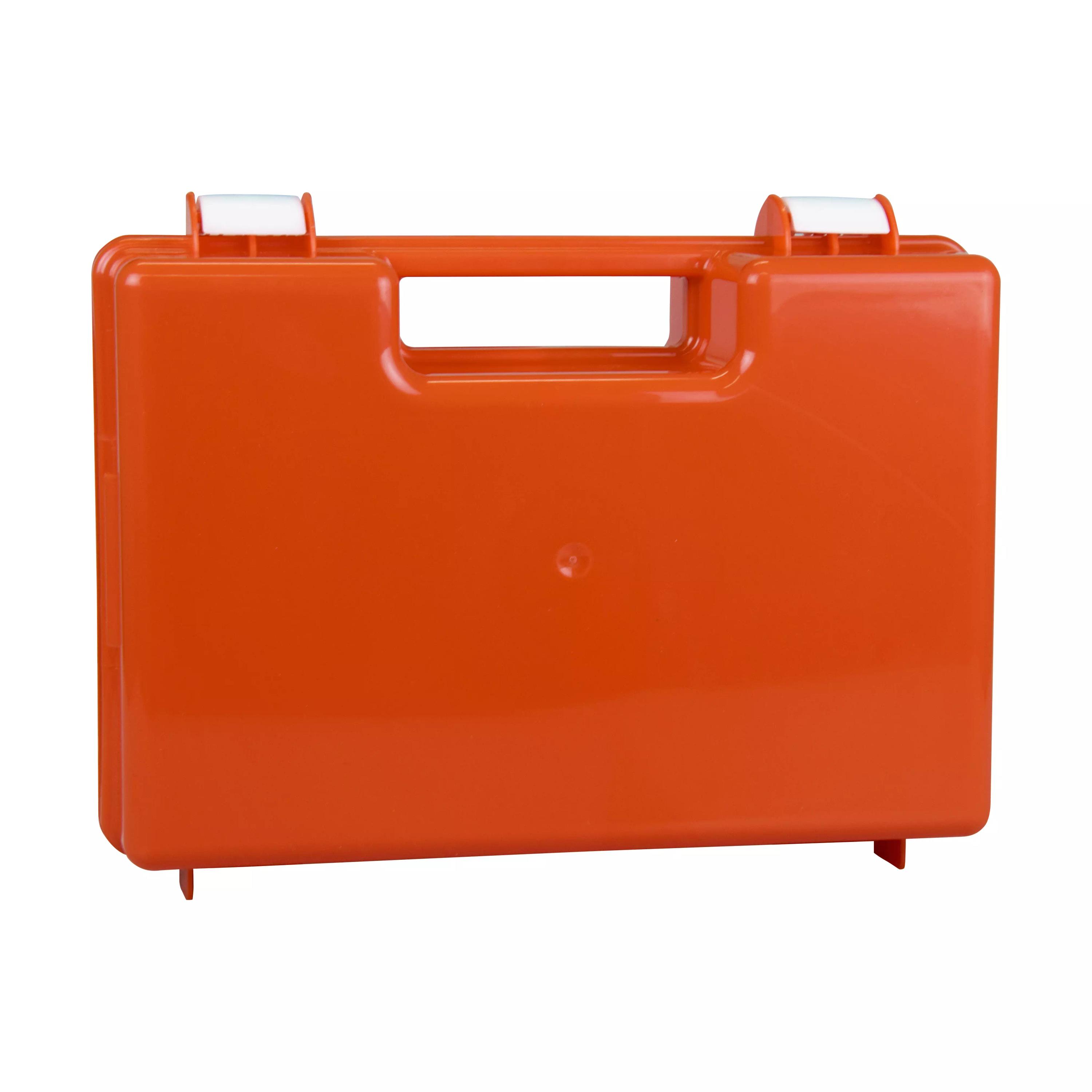 Ein leerer Erste-Hilfe-Koffer MIDI aus orangem Kunststoff mit stabilem Henkel, zwei Rollen und weißem Verschluss steht aufrecht.