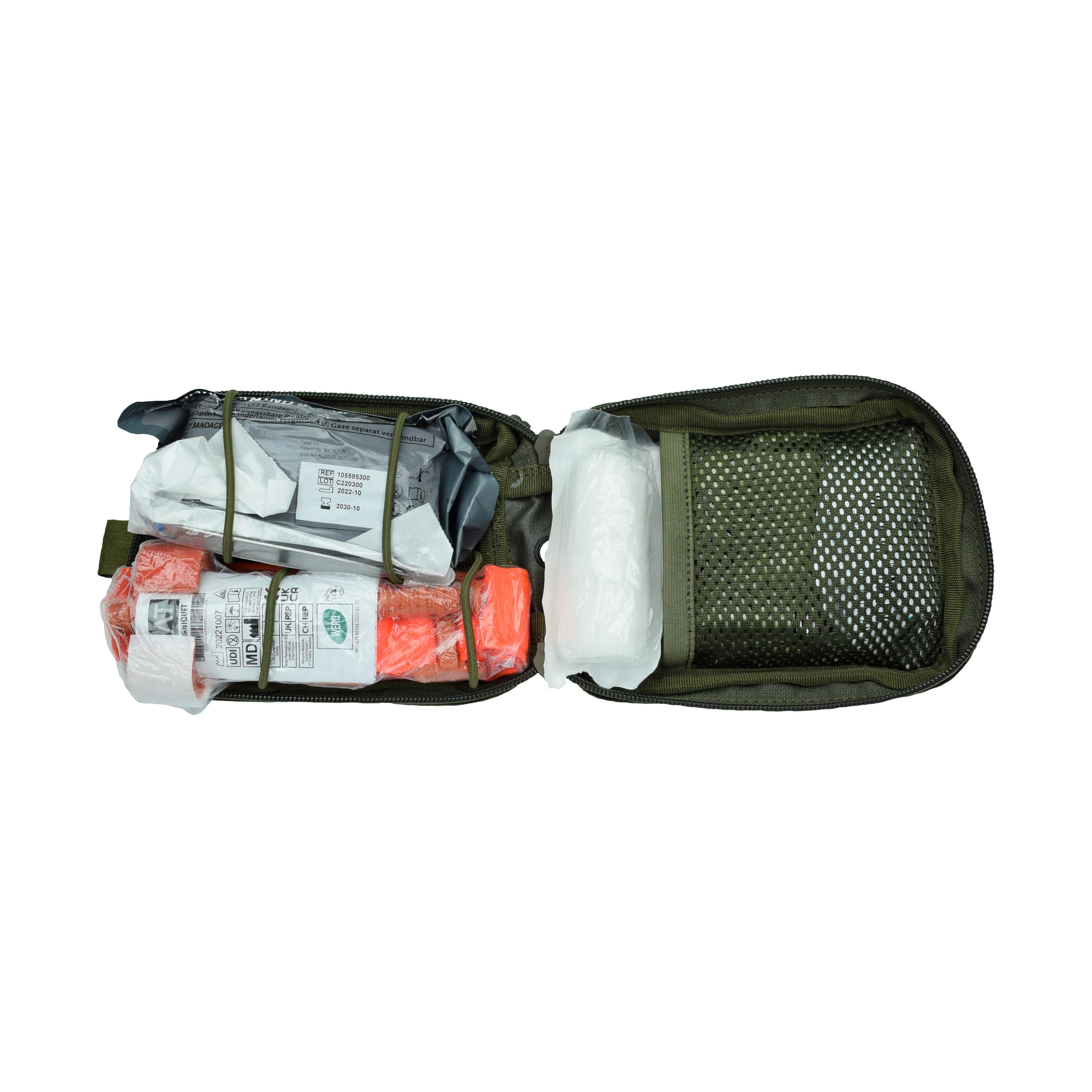 Ein geöffnetes WERO MED-X Hunter Medic Pack - Advanced zeigt übersichtlich sortierte Notfallausrüstung wie QuikClot Combat Gauze, CAT Tourniquet und stabile Cordura-Tasche.