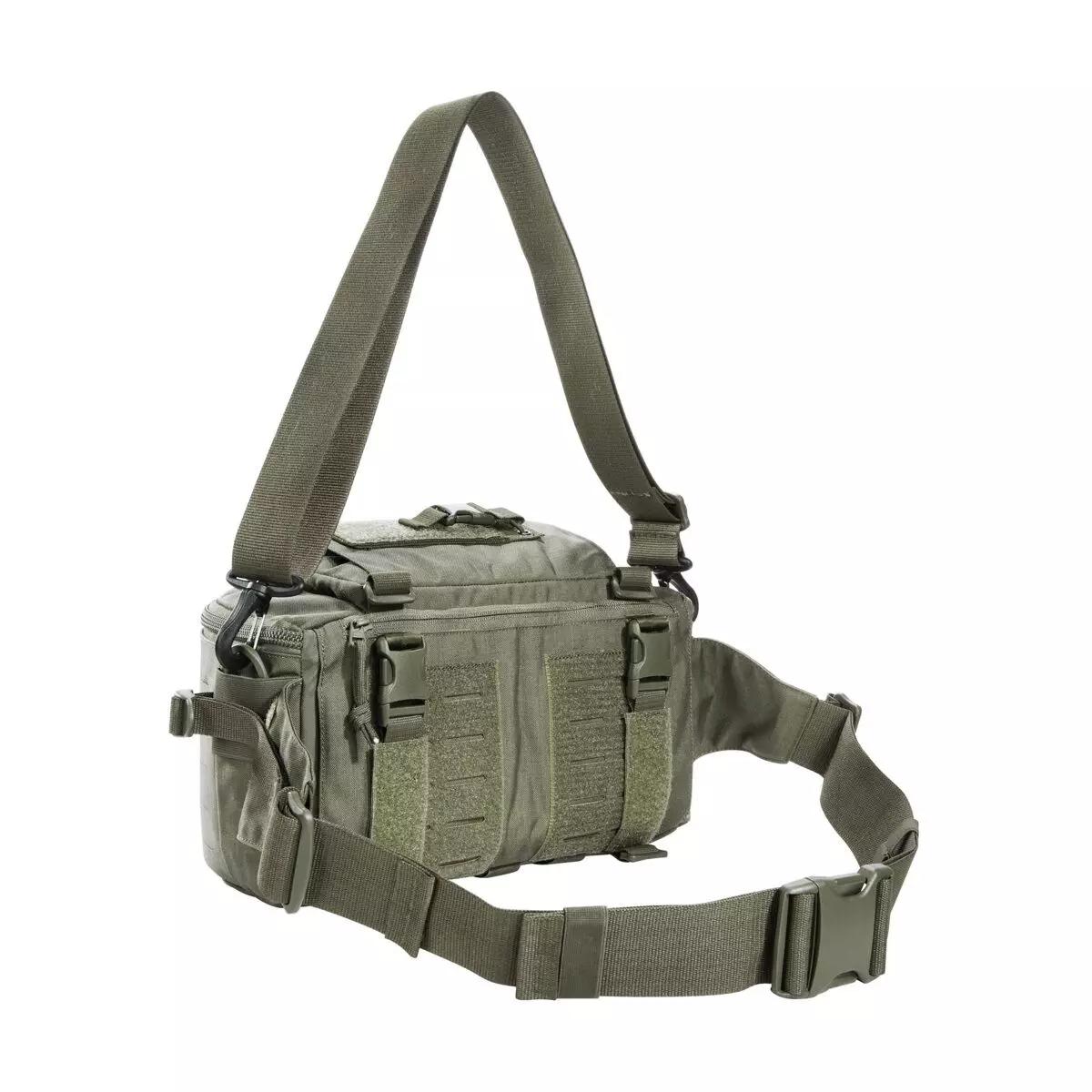 Grüne TT Medic Hip Bag IRR aus robustem CORDURA®, mit zwei Hauptfächern, intelligenter Innenaufteilung und klettbesetzten Seitentaschen.