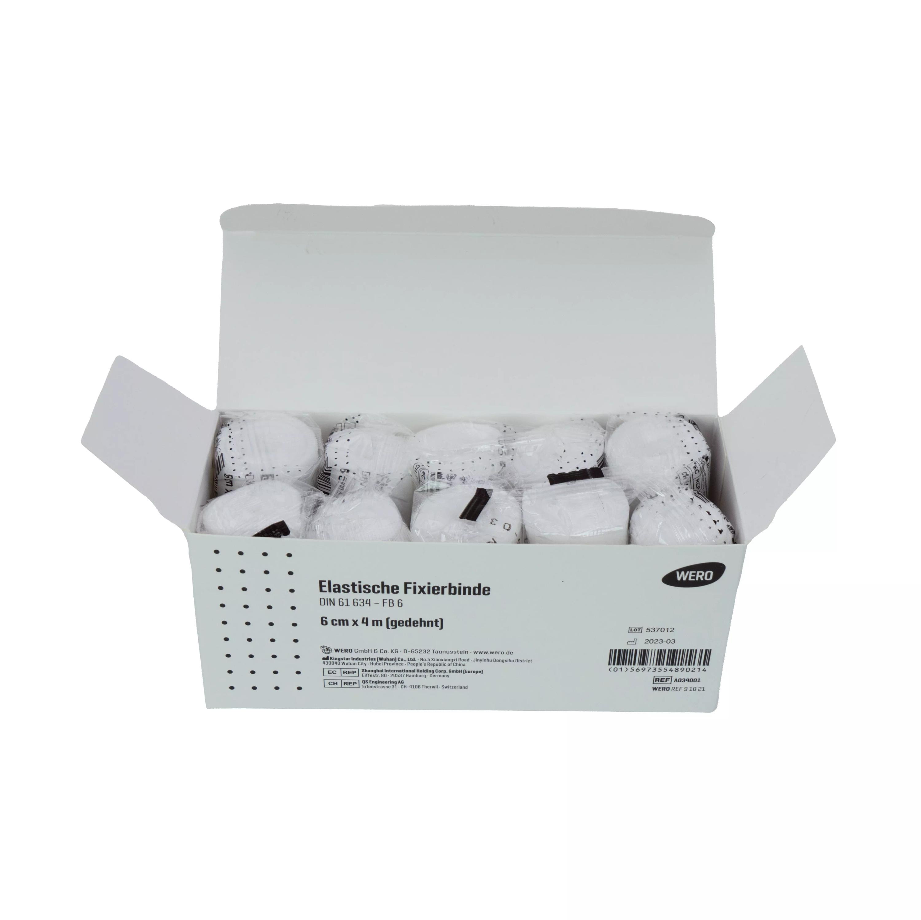 Eine geöffnete Box Mullbinde Elastische Fixierbinde DIN 61634 - 6 cm, 10 Stk, gefüllt mit einzeln verpackten elastischen, atmungsaktiven Mullbinden.