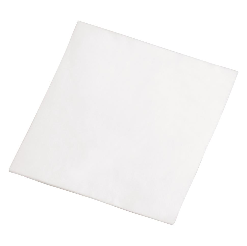 Ein weißes, leicht gefaltetes Werozell® Kompresse, steril - 1 Stk aus Vlies mit Beschichtung liegt glatt ausgebreitet im Zentrum des Bildes.